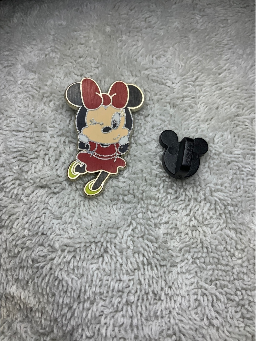 Disney Minnie Mouse Red Dress & Bow Pin